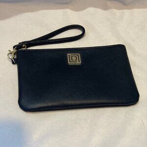 LIZ CLAIBORNE Mobile Power Pack Clutch/Wristlet Black NWOT